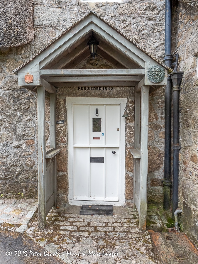 Image of cottage door